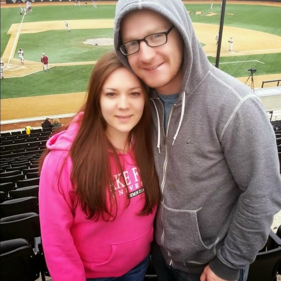 Meet your Posher, Renee - Picture 1 of 1